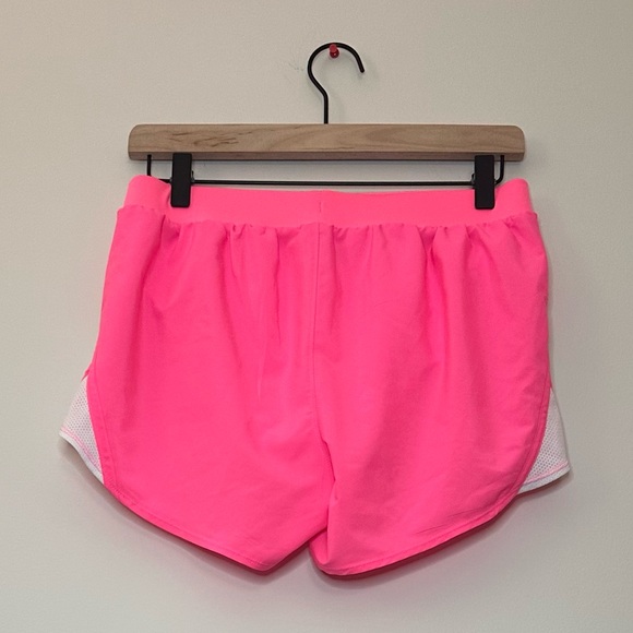 Under Armour Women’s Athletic Fly By 2.0 Shorts Hot Pink Size S - Picture 3 of 6